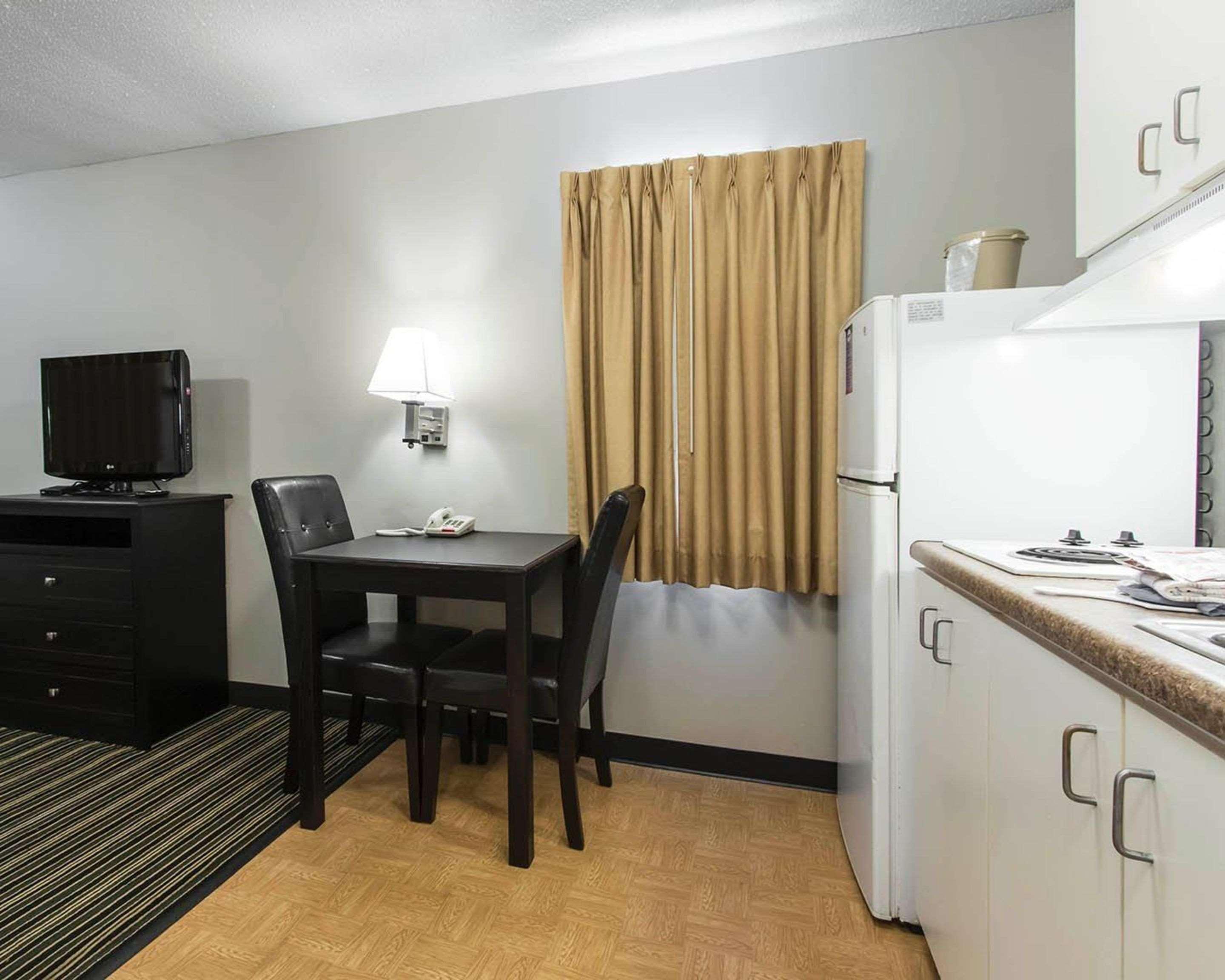Suburban Extended Stay Hotel Naval Base Area Warrington Zewnętrze zdjęcie