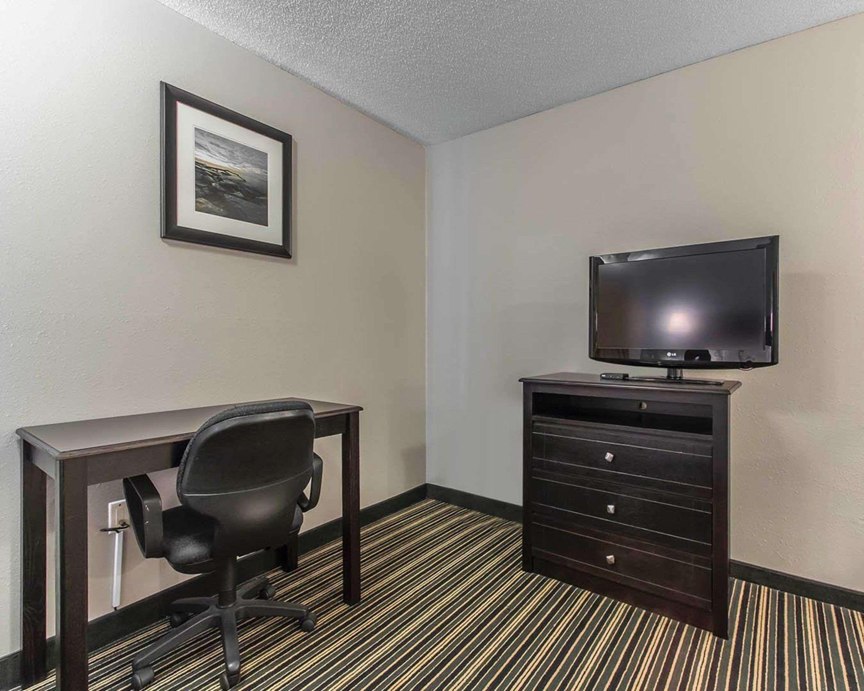 Suburban Extended Stay Hotel Naval Base Area Warrington Zewnętrze zdjęcie