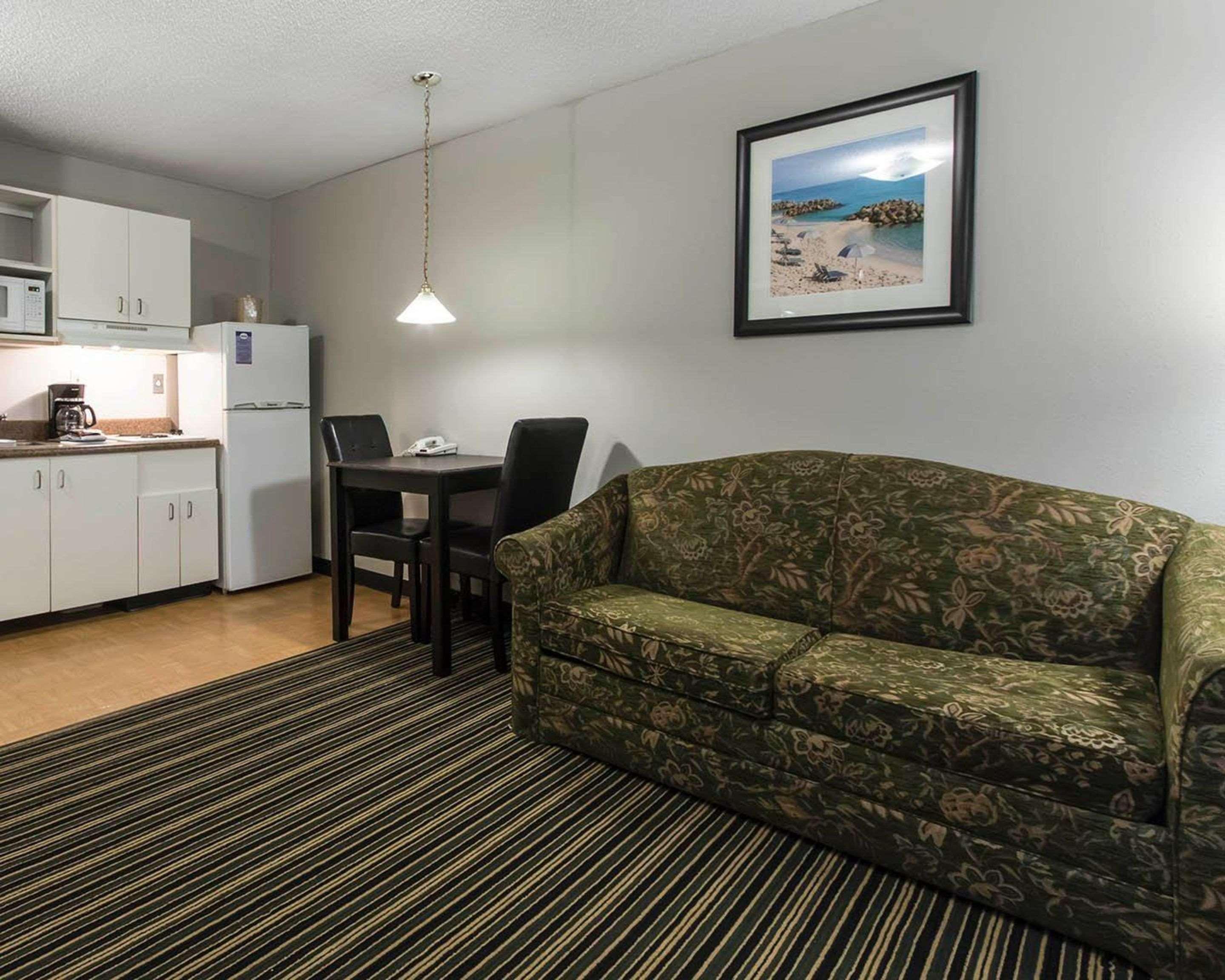 Suburban Extended Stay Hotel Naval Base Area Warrington Zewnętrze zdjęcie